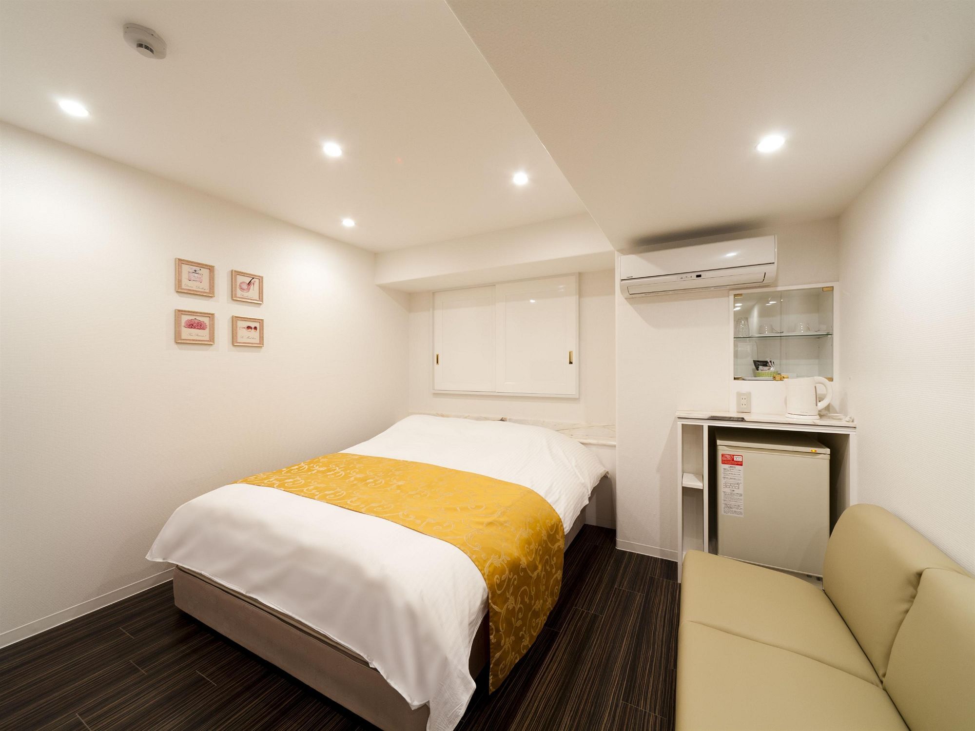 Hotel Fine Aroma Tennoji (Adults Only) Osaka Buitenkant foto